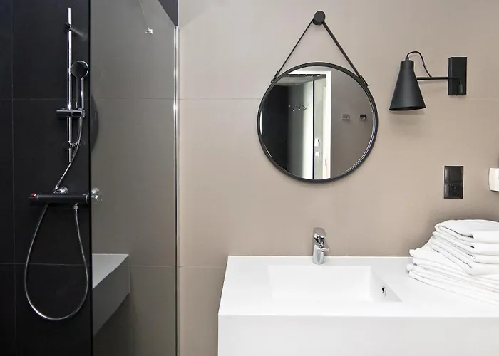 Biala Perla Czarna Gora